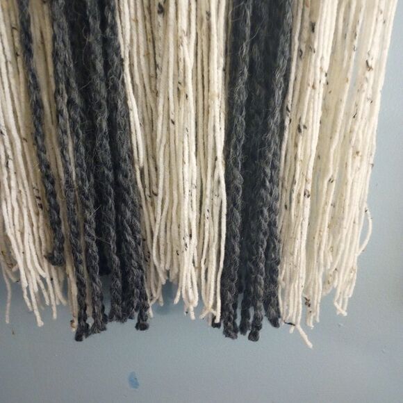 Two Bohemian textured yarn wall hanging - Picture 6 of 10